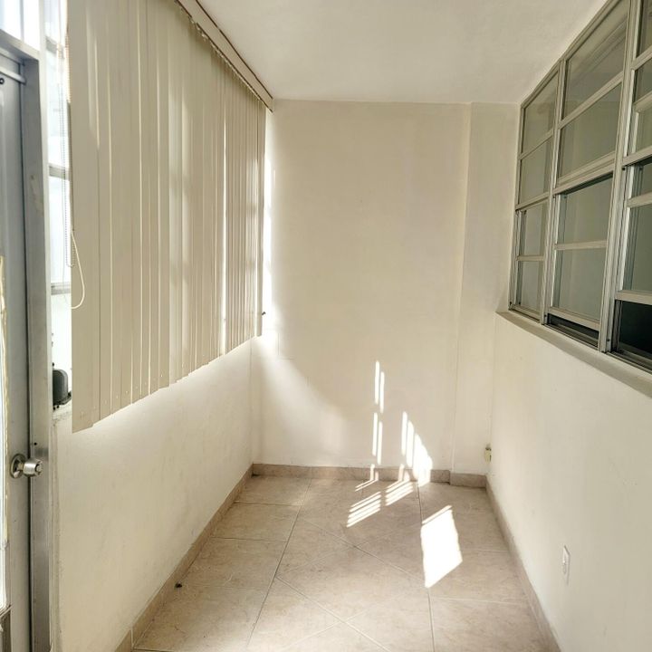 For Rent: $1,650 (1 beds, 1 baths, 648 Square Feet)