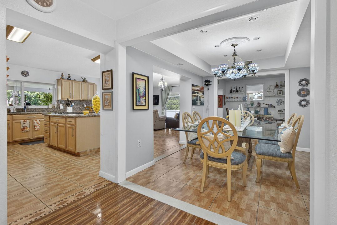 For Sale: $875,000 (5 beds, 2 baths, 2553 Square Feet)