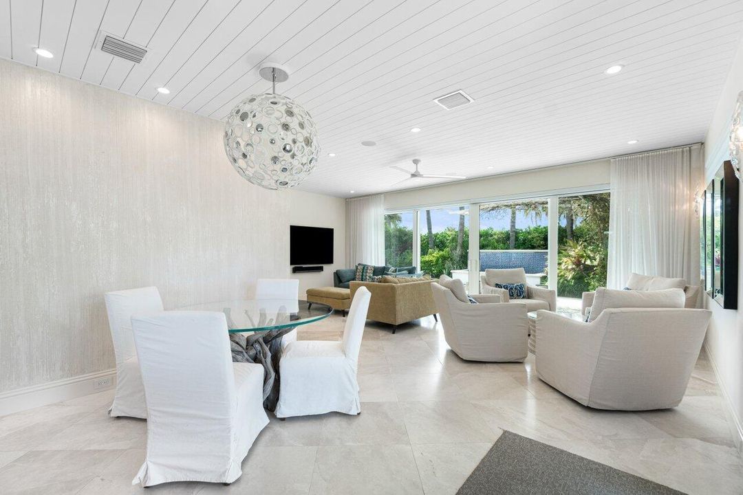 出租: $7,500 (2 贝兹, 2 浴室, 1740 平方英尺)