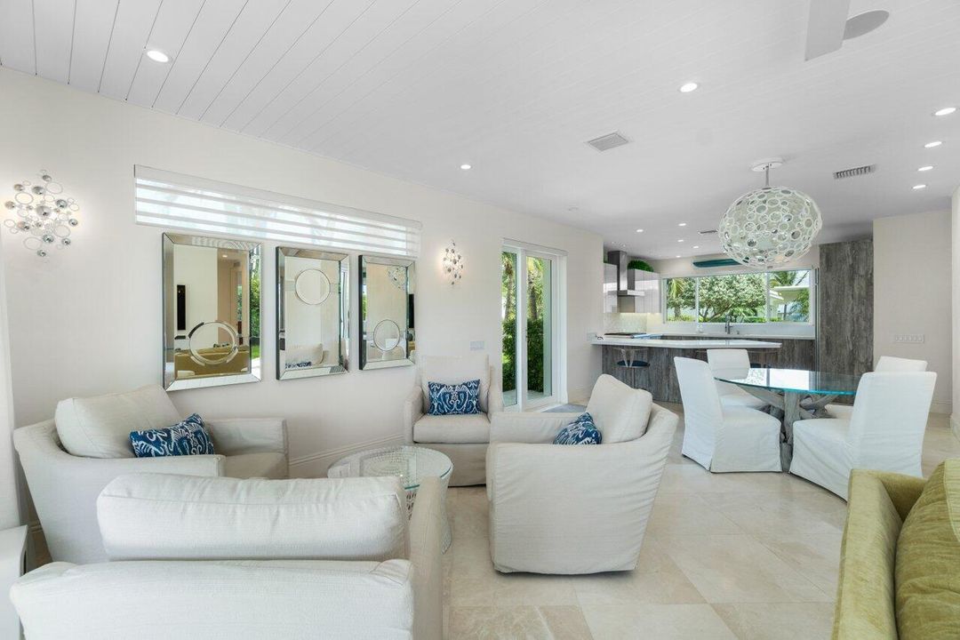 出租: $7,500 (2 贝兹, 2 浴室, 1740 平方英尺)