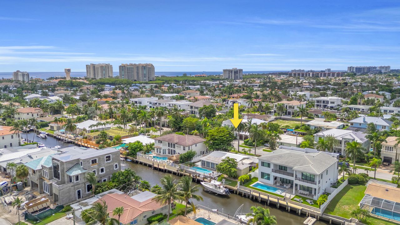 Recently Sold: $2,000,000 (2 beds, 2 baths, 2179 Square Feet)