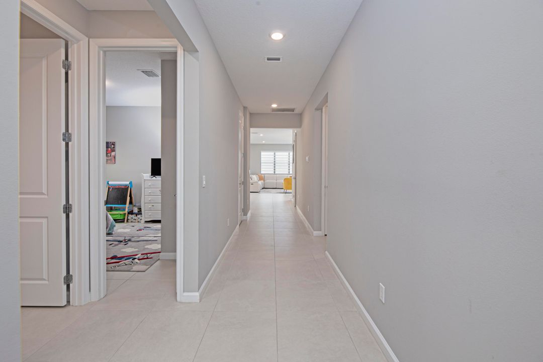 出租: $3,450 (4 贝兹, 2 浴室, 1850 平方英尺)