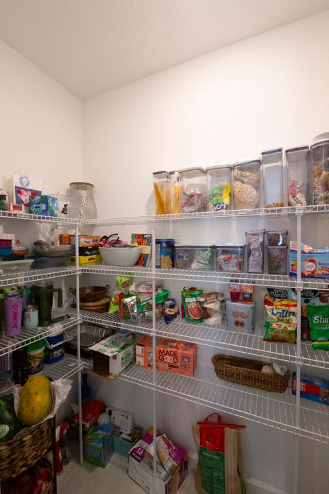 出租: $3,450 (4 贝兹, 2 浴室, 1850 平方英尺)