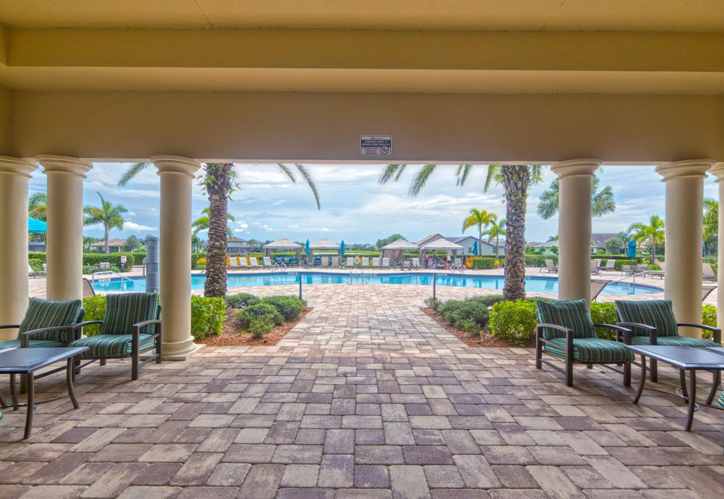 出租: $3,450 (4 贝兹, 2 浴室, 1850 平方英尺)