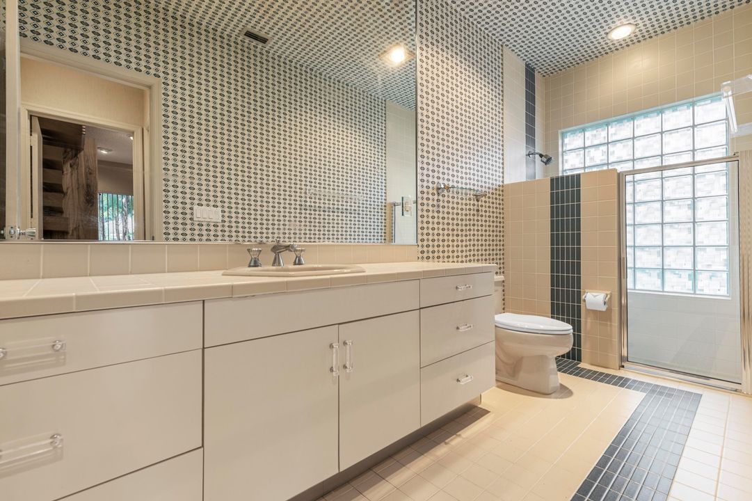 For Sale: $1,745,000 (4 beds, 2 baths, 3063 Square Feet)