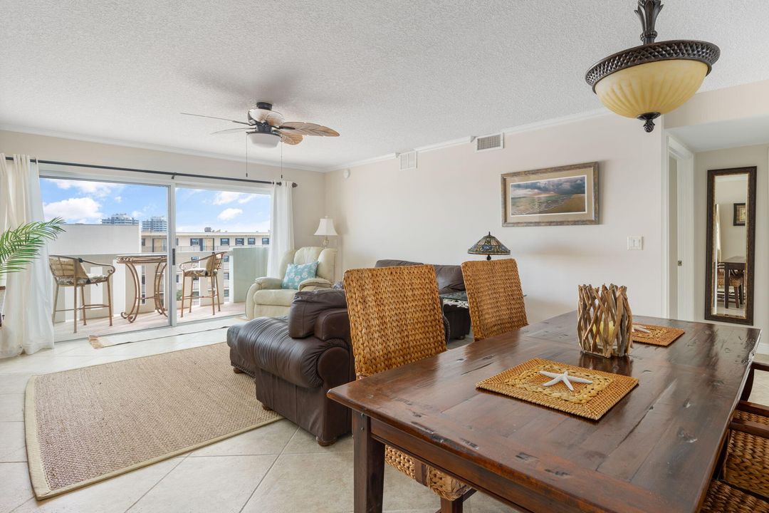 待售: $649,000 (2 贝兹, 2 浴室, 1250 平方英尺)