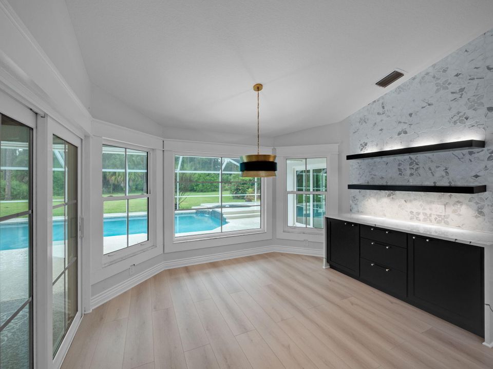 Active With Contract: $925,000 (4 beds, 3 baths, 2623 Square Feet)