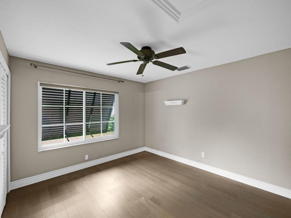 Active With Contract: $925,000 (4 beds, 3 baths, 2623 Square Feet)