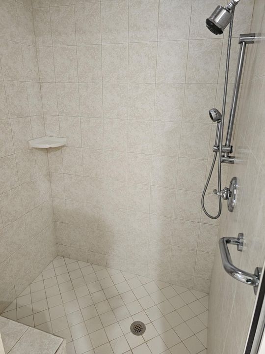 For Sale: $1,745,000 (4 beds, 2 baths, 3063 Square Feet)