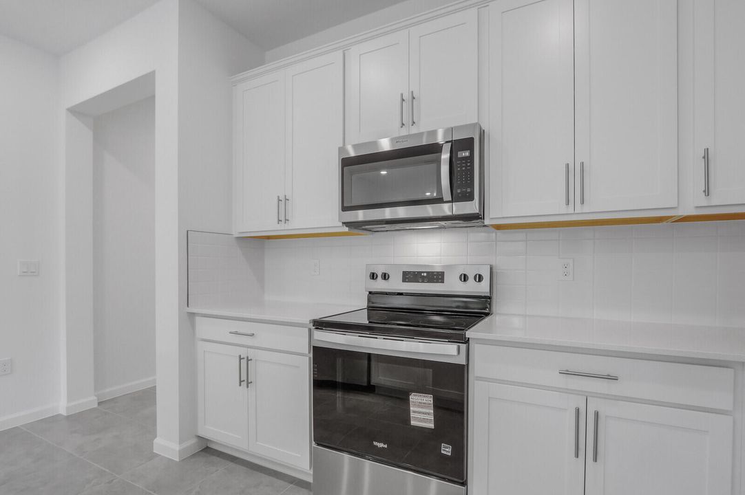 En Renta: $2,700 (3 camas, 2 baños, 1550 Pies cuadrados)