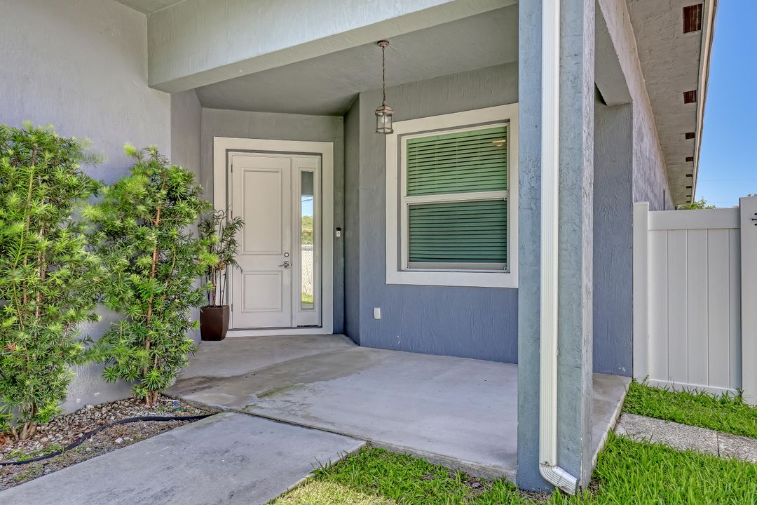 For Sale: $515,000 (3 beds, 2 baths, 2019 Square Feet)