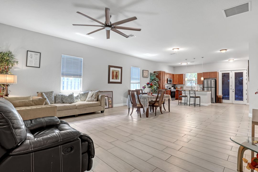 For Sale: $515,000 (3 beds, 2 baths, 2019 Square Feet)