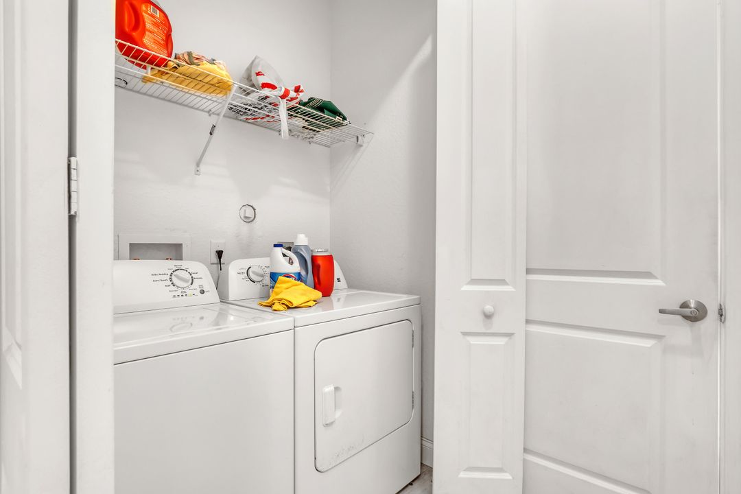 For Sale: $515,000 (3 beds, 2 baths, 2019 Square Feet)