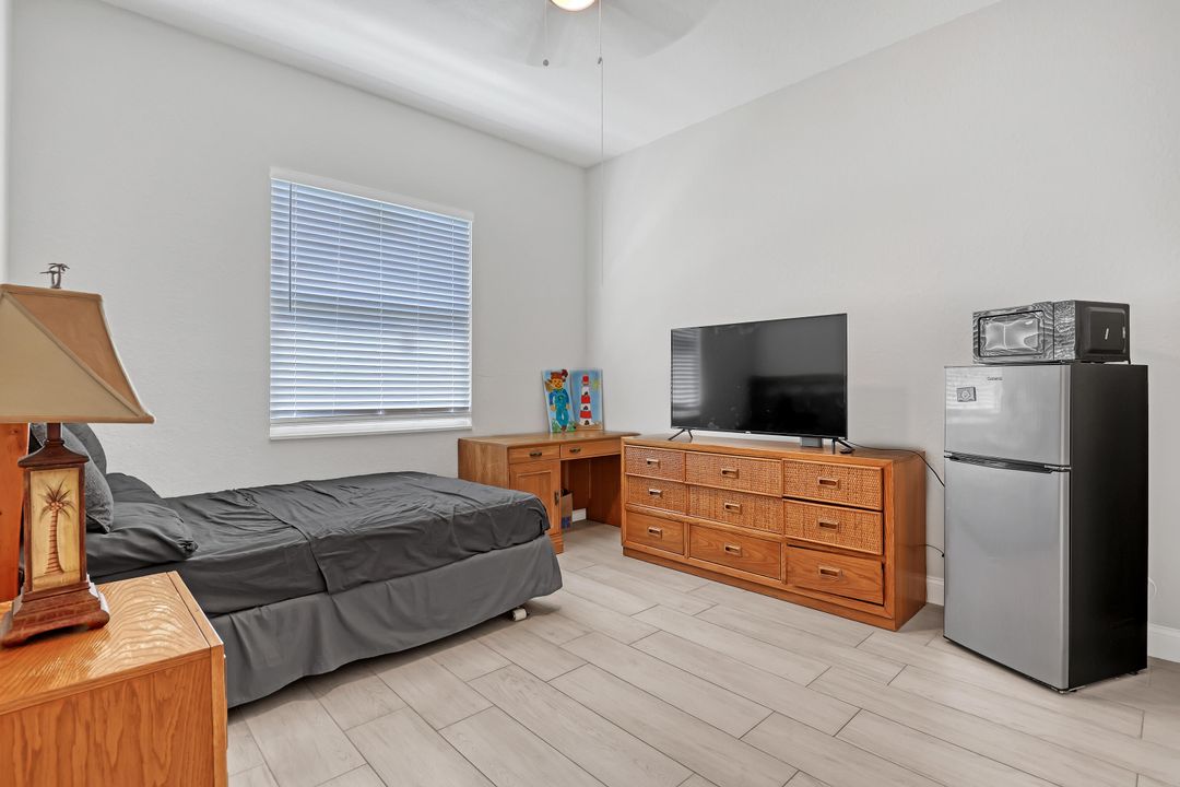 For Sale: $515,000 (3 beds, 2 baths, 2019 Square Feet)