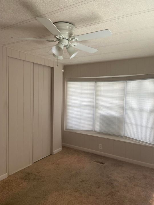 待售: $32,000 (2 贝兹, 2 浴室, 1080 平方英尺)