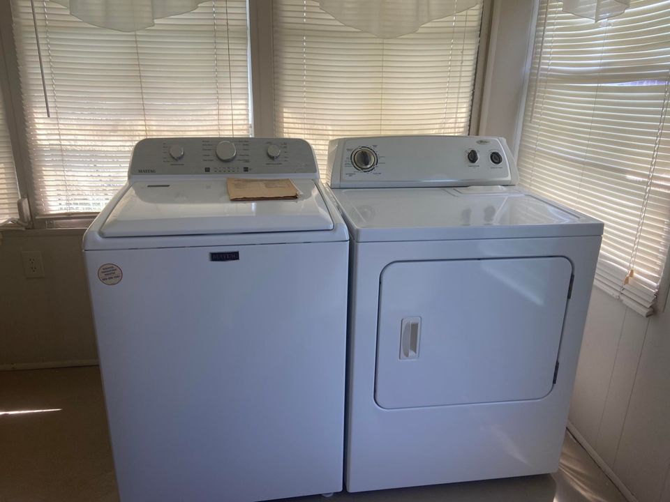 待售: $32,000 (2 贝兹, 2 浴室, 1080 平方英尺)