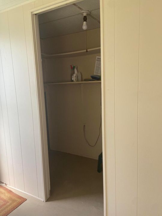 待售: $32,000 (2 贝兹, 2 浴室, 1080 平方英尺)