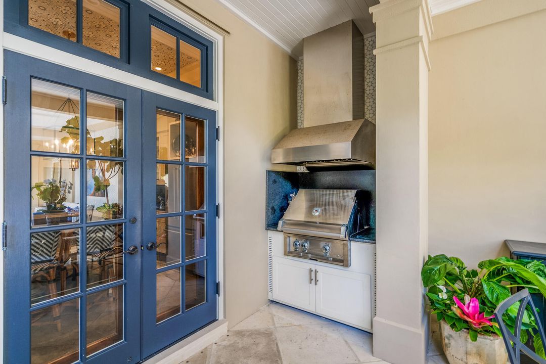 For Sale: $3,995,000 (4 beds, 4 baths, 3184 Square Feet)