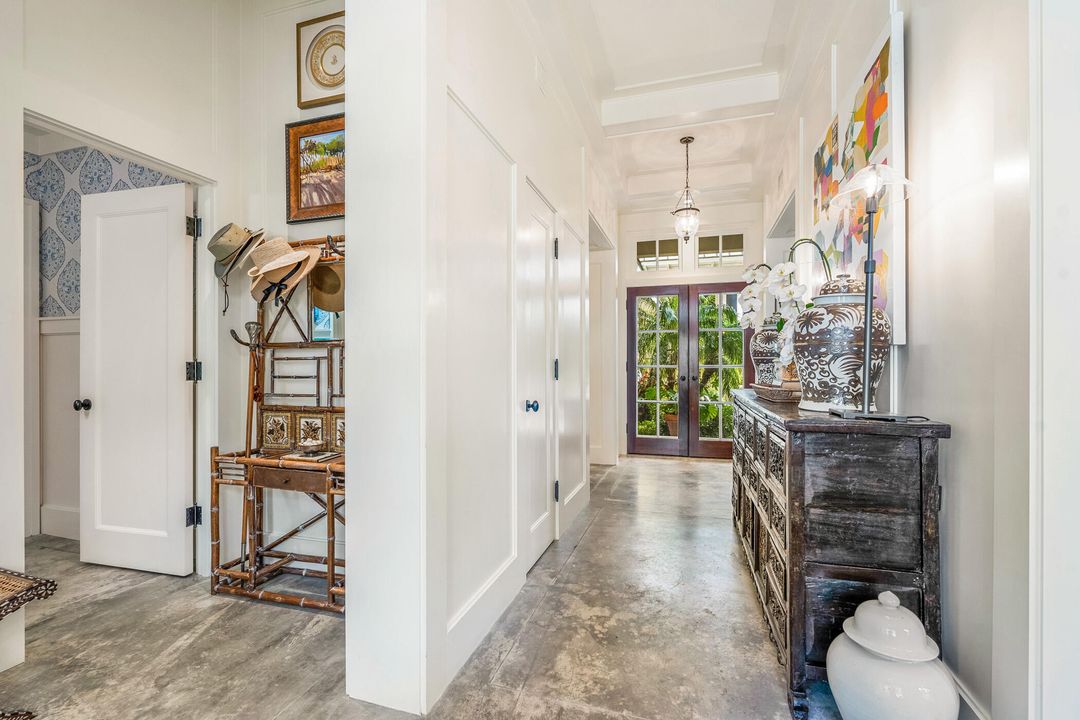 For Sale: $3,995,000 (4 beds, 4 baths, 3184 Square Feet)