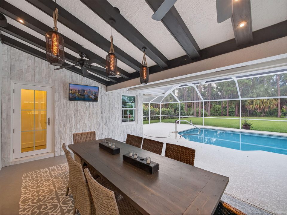 Active With Contract: $925,000 (4 beds, 3 baths, 2623 Square Feet)