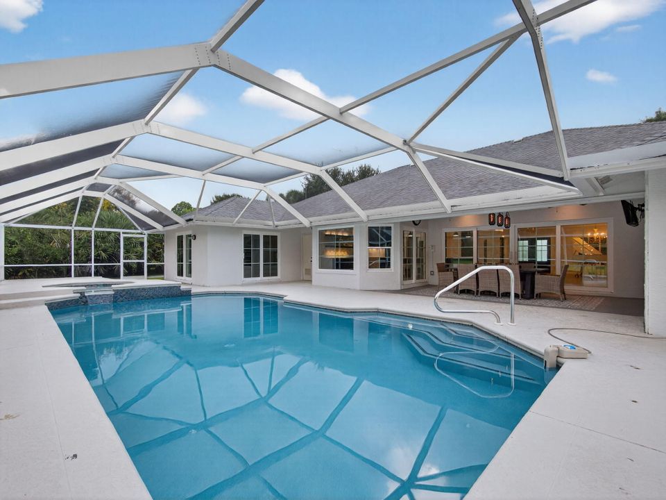 Active With Contract: $925,000 (4 beds, 3 baths, 2623 Square Feet)