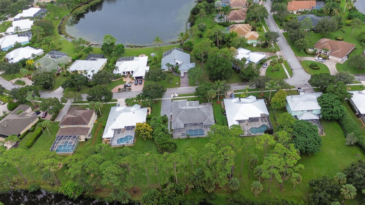 Active With Contract: $925,000 (4 beds, 3 baths, 2623 Square Feet)