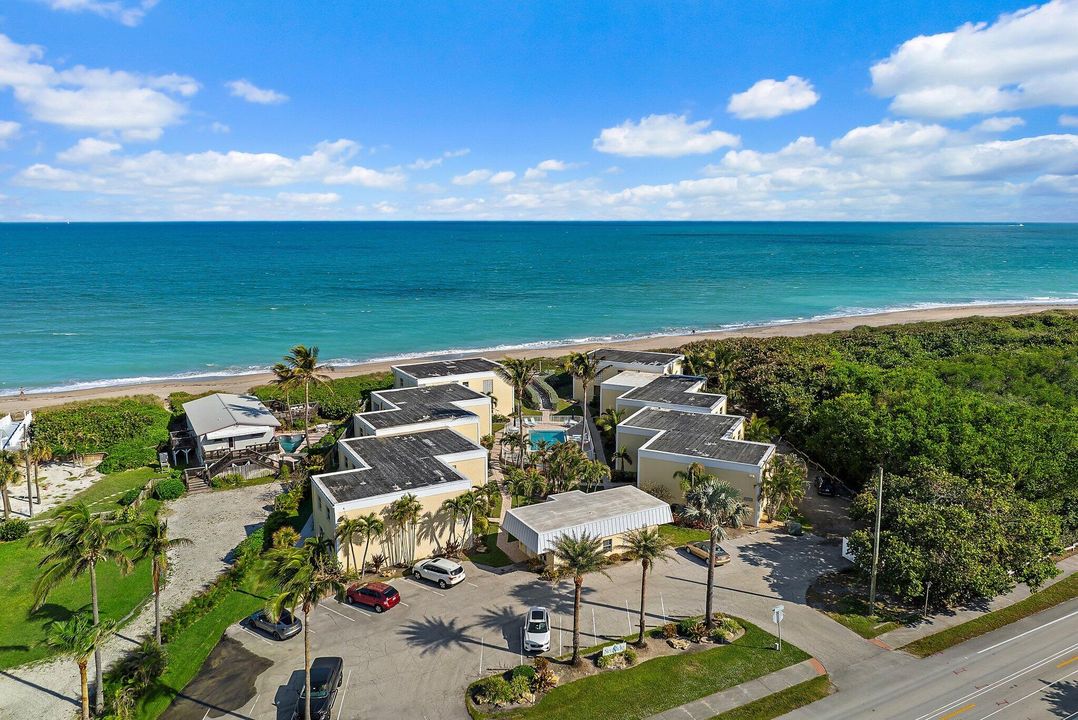 待售: $399,900 (2 贝兹, 2 浴室, 1093 平方英尺)