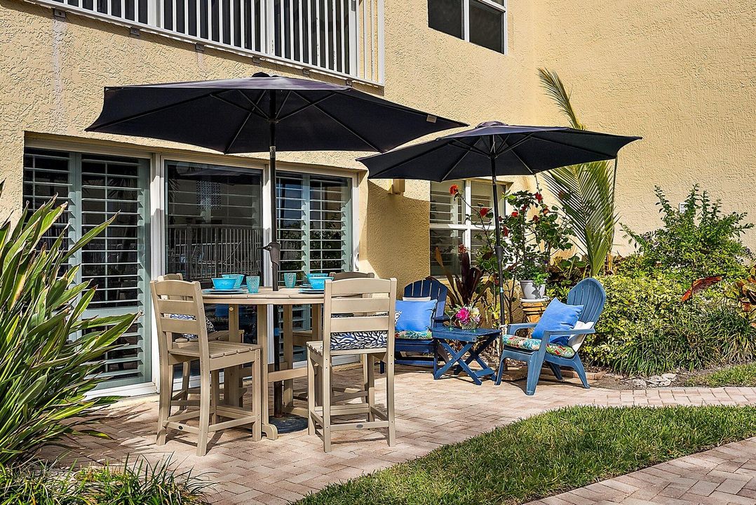 待售: $399,900 (2 贝兹, 2 浴室, 1093 平方英尺)