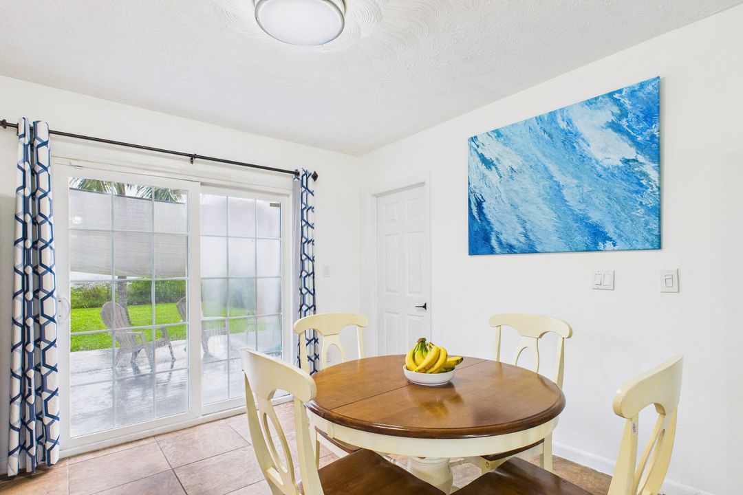 Под контрактом: $325,000 (4 спален, 2 ванн, 1635 Квадратных фут)