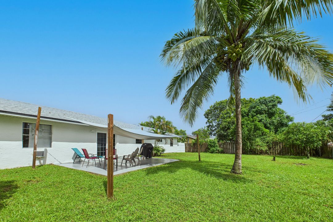 Под контрактом: $325,000 (4 спален, 2 ванн, 1635 Квадратных фут)