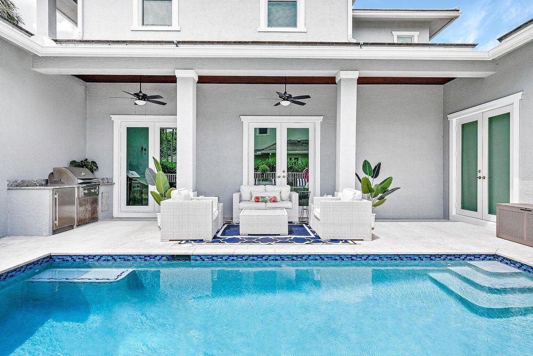 For Sale: $2,500,000 (5 beds, 4 baths, 3279 Square Feet)