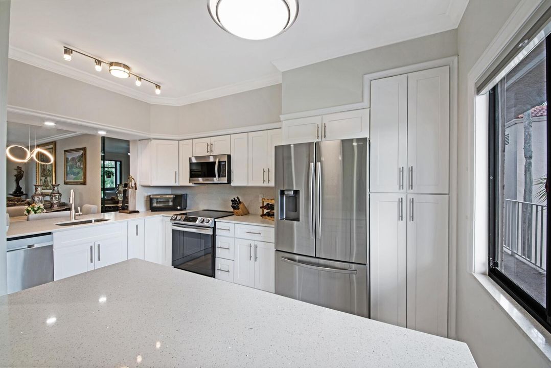 Под контрактом: $5,000 (2 спален, 2 ванн, 1339 Квадратных фут)