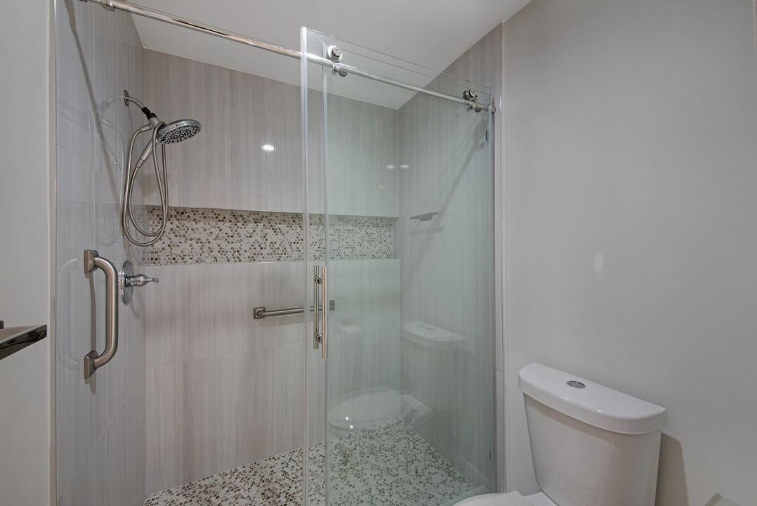 Под контрактом: $5,000 (2 спален, 2 ванн, 1339 Квадратных фут)