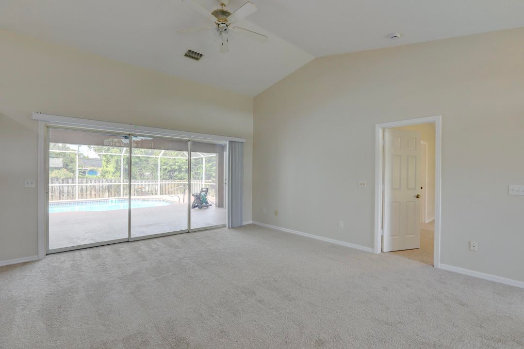 Под контрактом: $375,000 (3 спален, 2 ванн, 1848 Квадратных фут)