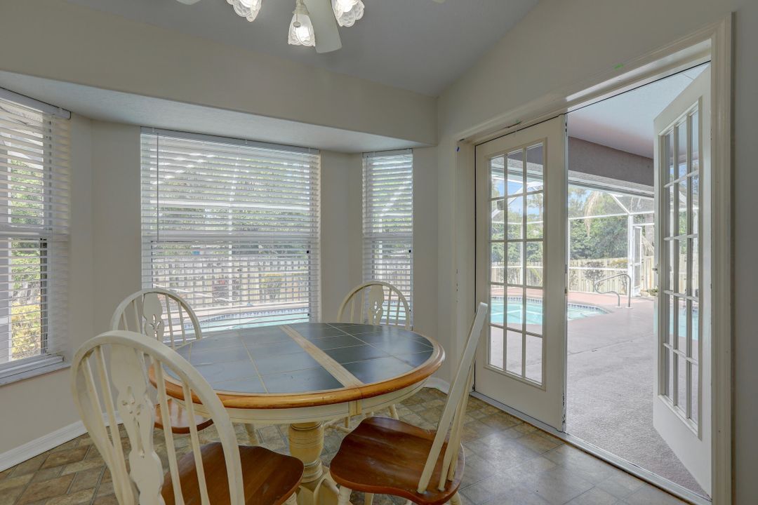 Под контрактом: $375,000 (3 спален, 2 ванн, 1848 Квадратных фут)