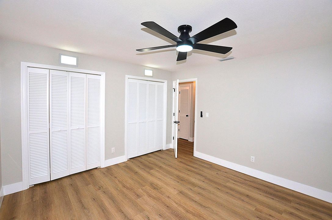 Active With Contract: $399,900 (3 beds, 2 baths, 1594 Square Feet)