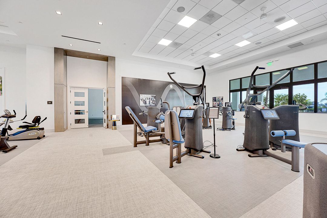 Activo con contrato: $829,900 (3 camas, 3 baños, 2766 Pies cuadrados)