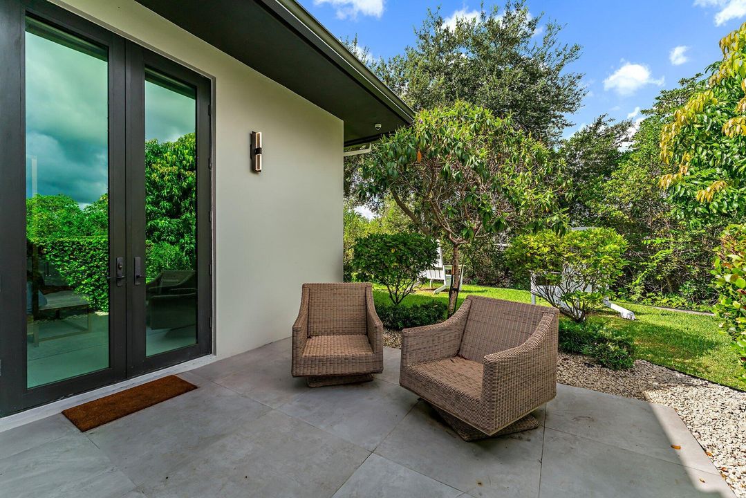 На продажу: $12,990,000 (5 спален, 6 ванн, 6476 Квадратных фут)