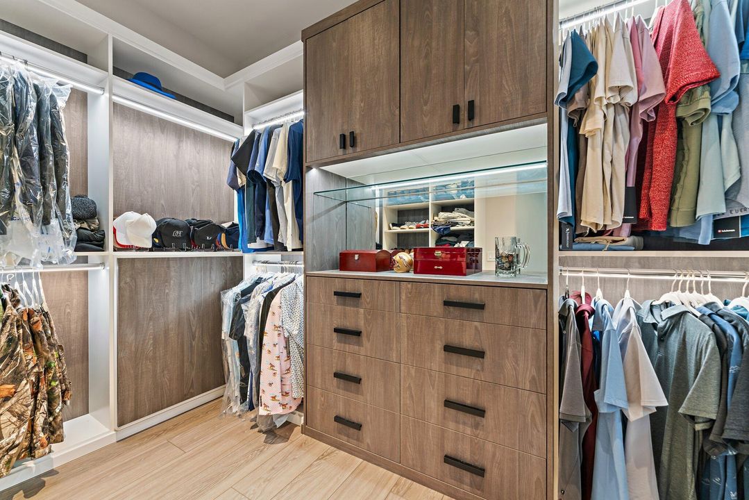 На продажу: $12,990,000 (5 спален, 6 ванн, 6476 Квадратных фут)