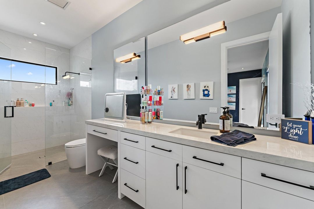 На продажу: $12,990,000 (5 спален, 6 ванн, 6476 Квадратных фут)