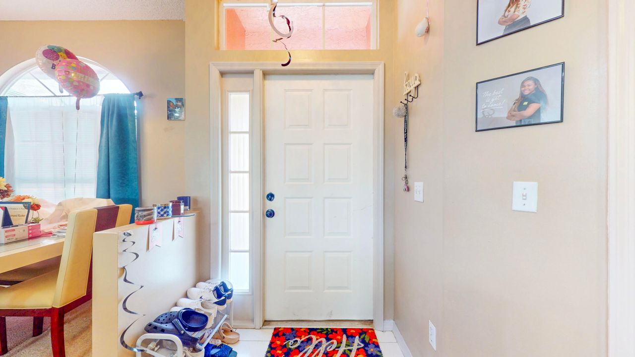 Active With Contract: $639,000 (6 beds, 4 baths, 3224 Square Feet)