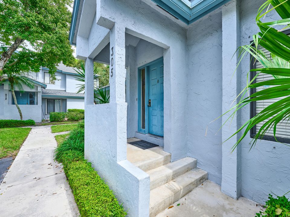 待售: $245,000 (3 贝兹, 2 浴室, 1250 平方英尺)