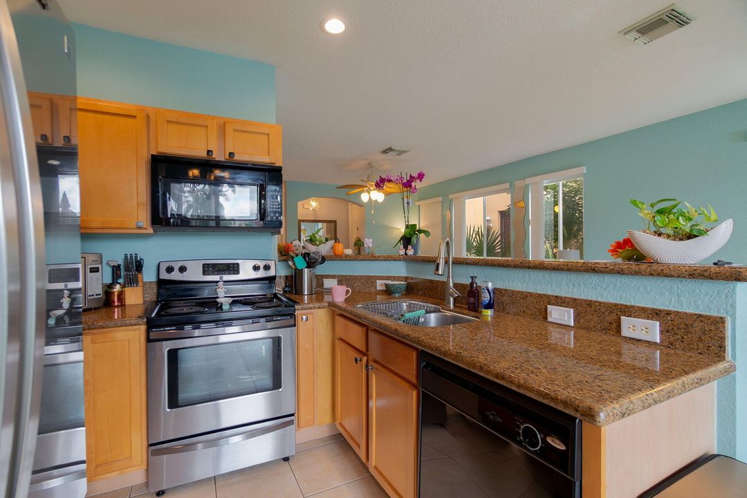 En Venta: $340,000 (3 camas, 2 baños, 1535 Pies cuadrados)