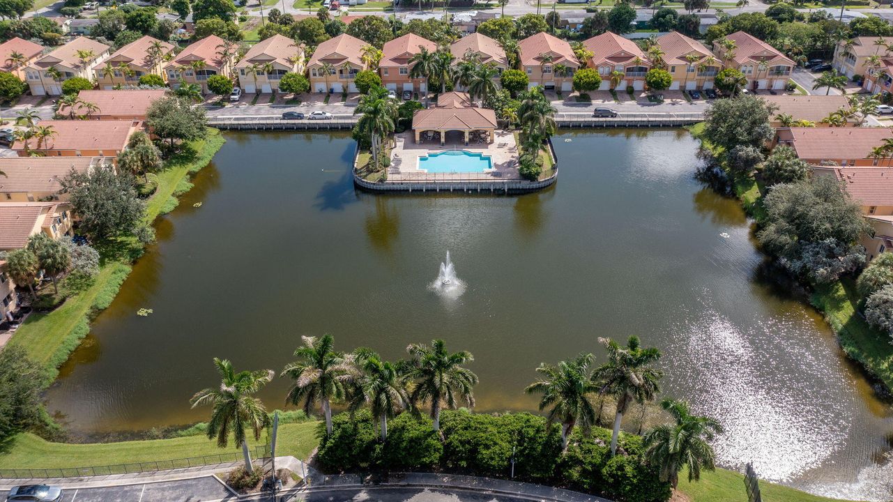 En Venta: $340,000 (3 camas, 2 baños, 1535 Pies cuadrados)