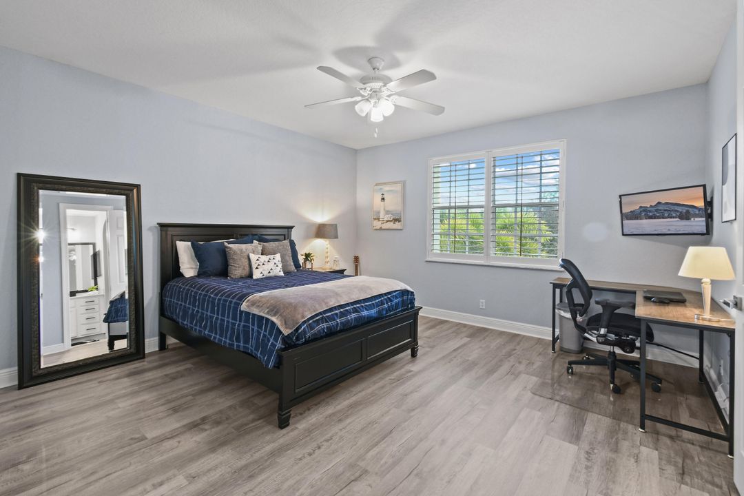 Под контрактом: $769,900 (3 спален, 3 ванн, 2750 Квадратных фут)