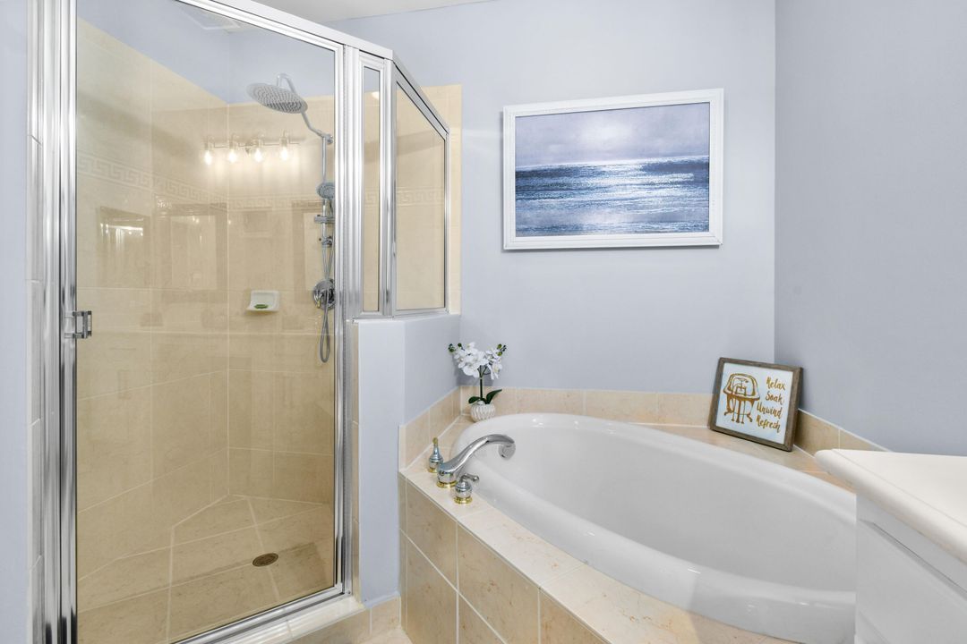 Под контрактом: $769,900 (3 спален, 3 ванн, 2750 Квадратных фут)