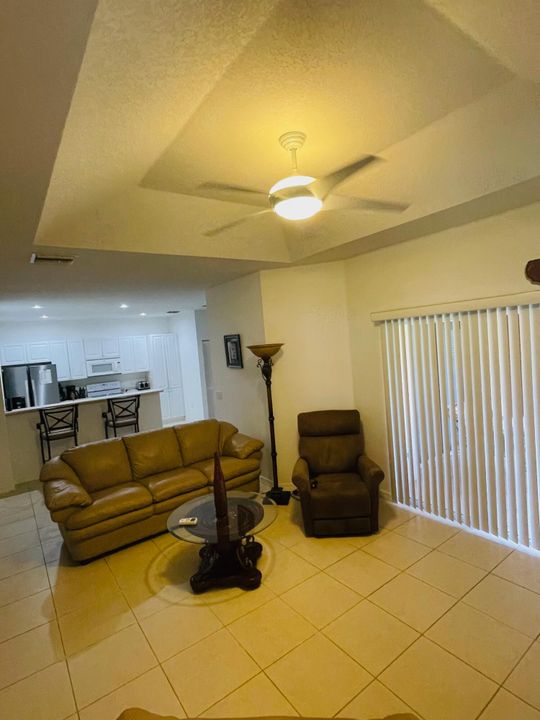 For Rent: $1,850 (2 beds, 2 baths, 1334 Square Feet)