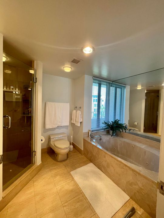 For Rent: $9,500 (2 beds, 2 baths, 1524 Square Feet)