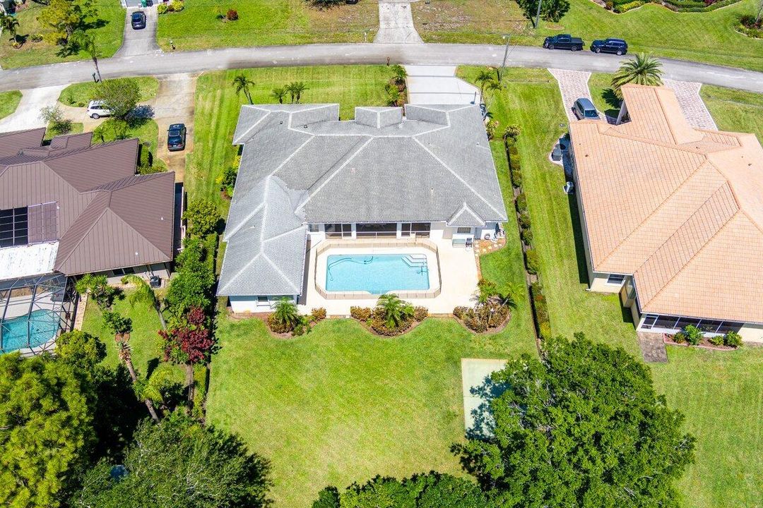 For Sale: $689,000 (5 beds, 4 baths, 4218 Square Feet)