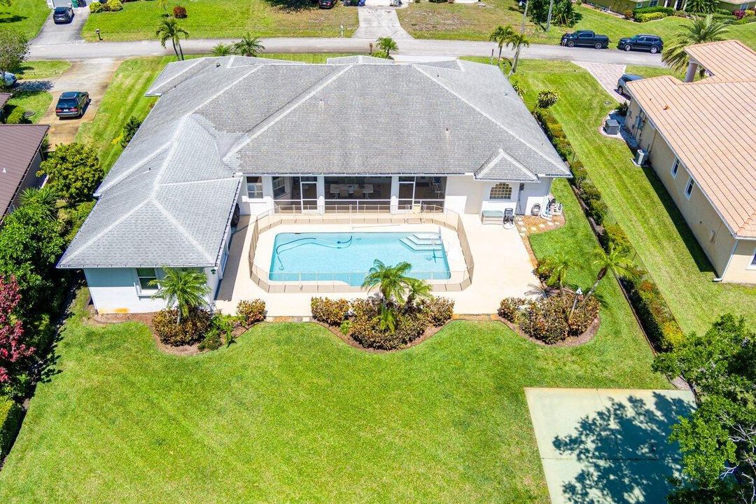 For Sale: $689,000 (5 beds, 4 baths, 4218 Square Feet)